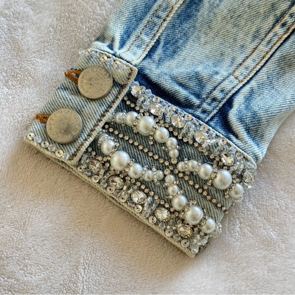 NWOT! Alice + Olivia Nelson Embellished Denim Jacket, Size XS - Picture 12 of 17